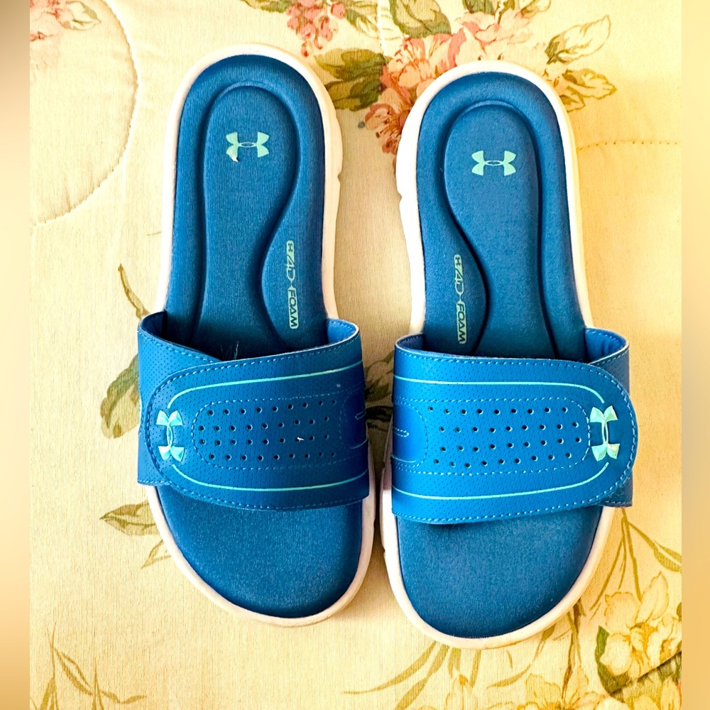 sandals UNDER ARMOUR,very comfortable